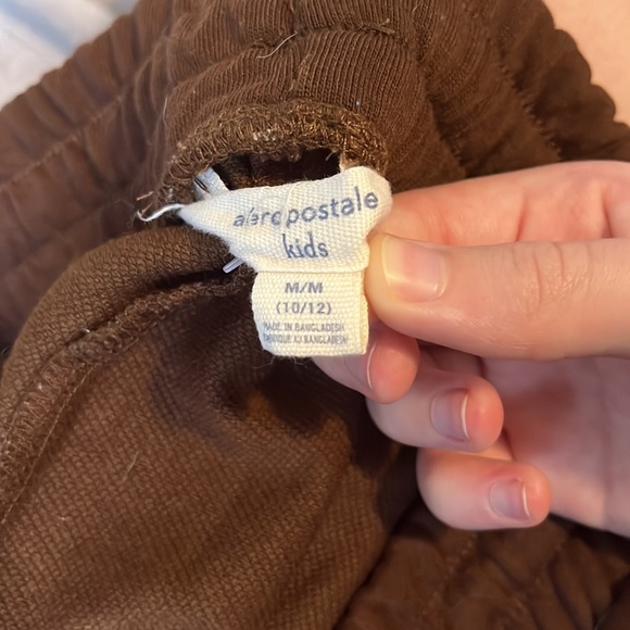 brown aeropostle shorts - Picture 3 of 3